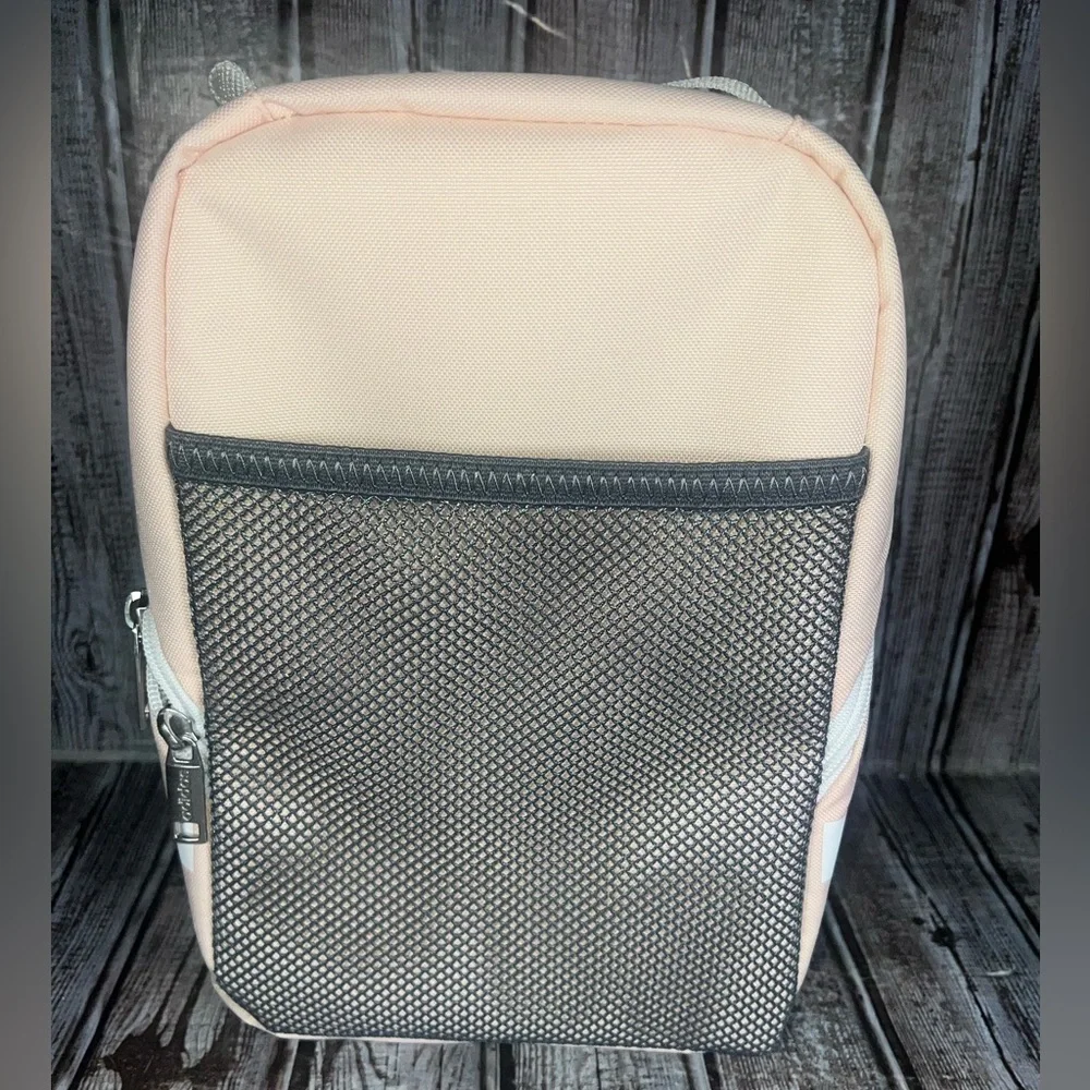 Adidas‎ Insulated Lunch Bag Front Zip Pocket, Clip Handle Light Pink School NEW!